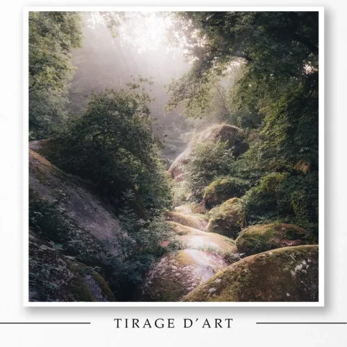 Chaos de Huelgoat rochers granitiques moussus - Tirage d'art photographie forêt légendaire Finistère