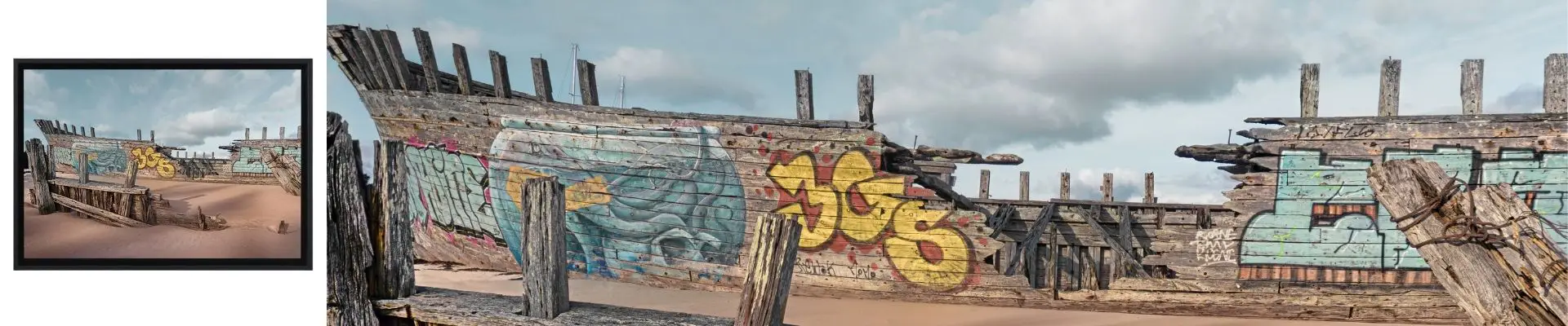 Naufragio cubierto de grafitis de colores en la arena de Étel, en Bretaña.